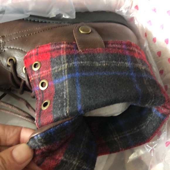 Penny loves Kenny Devon lace up brown plaid boots - Picture 5 of 8